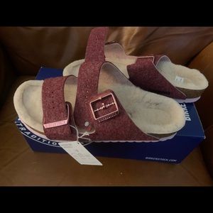 NIB Arizona Birkenstock Size 40